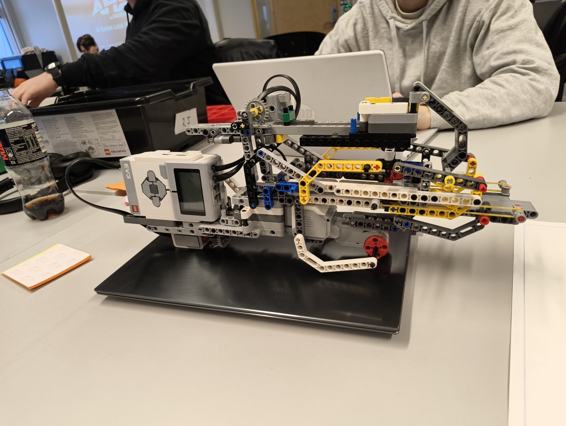 The Trashblaster 5000 LEGO rifle